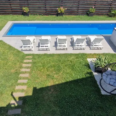 Вилла Family House Petric *